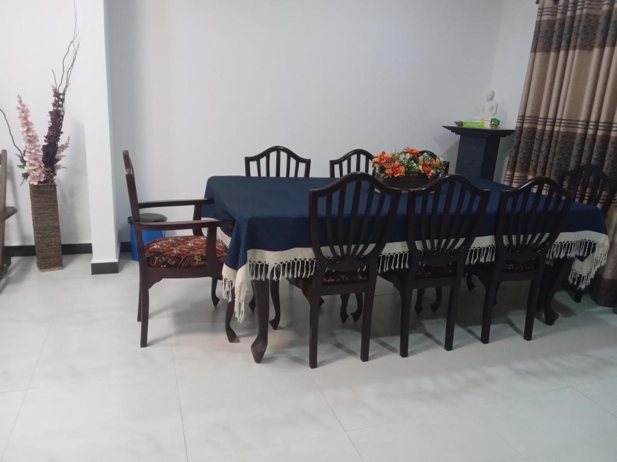 Sky Bloom Bed & Breakfast Homagama Exterior foto