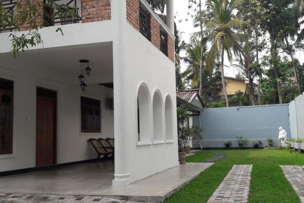 Sky Bloom Bed & Breakfast Homagama Exterior foto
