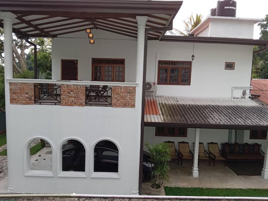 Sky Bloom Bed & Breakfast Homagama Exterior foto